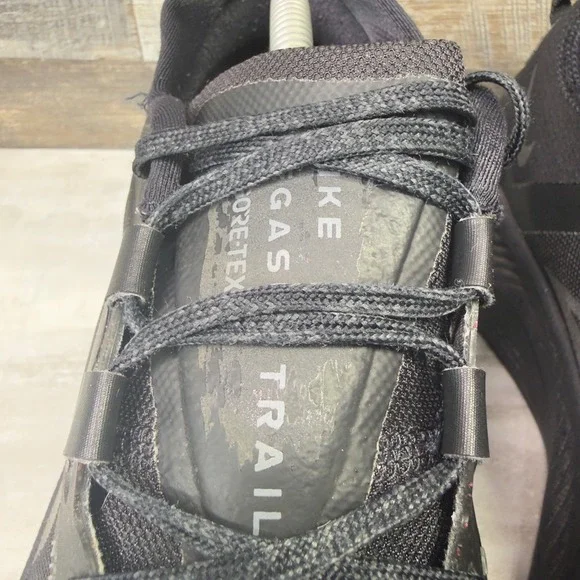 Nike Pegasus Trail 3 GTX Mens Size 11 Running Shoes Black Dark Smoke DC8793-001 - Picture 7 of 12